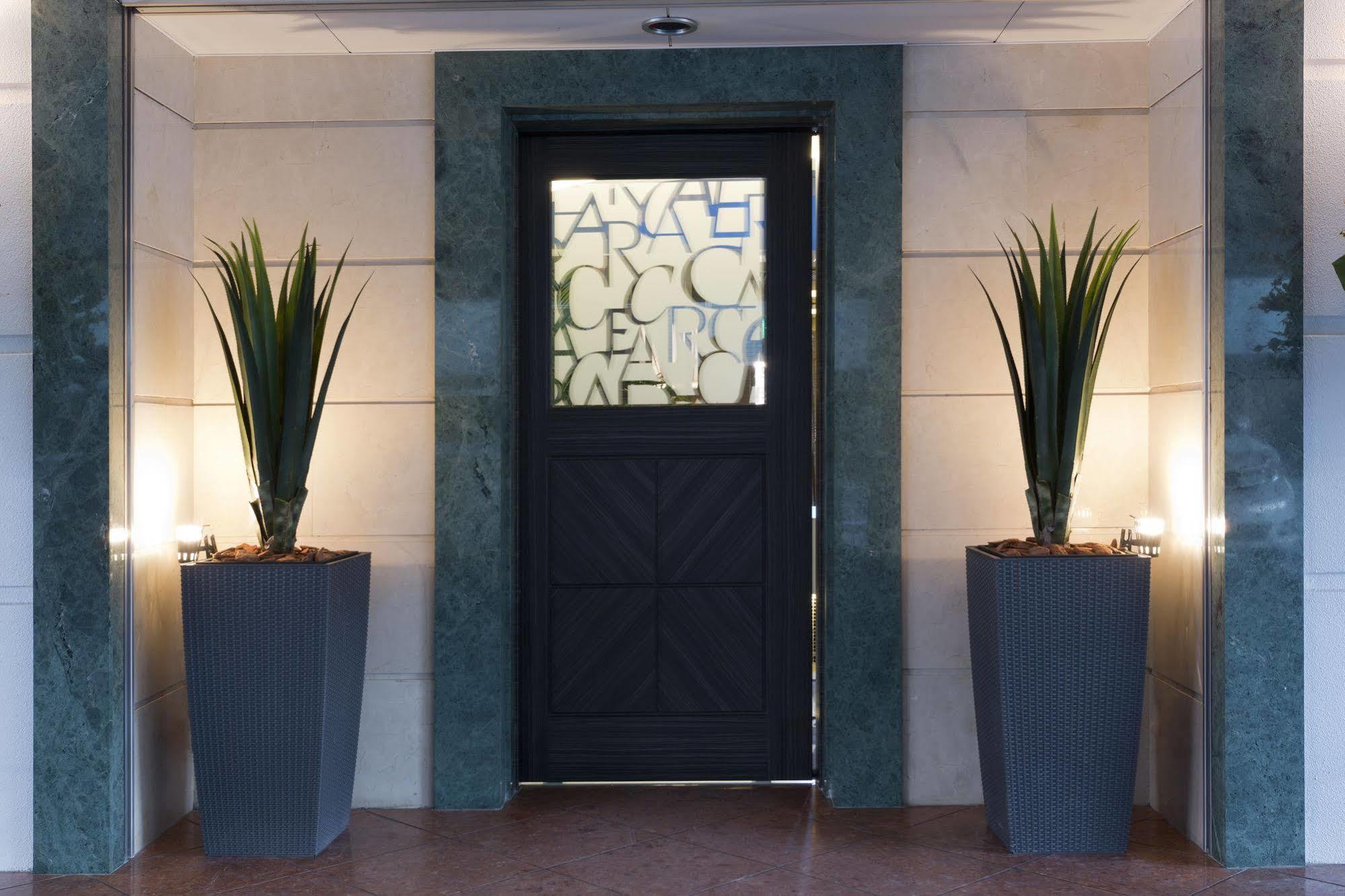 Hotel Crea (Adults Only) Okayama Bagian luar foto